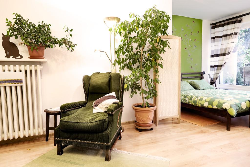 Lovely Garden Flat Near Royal Park Warschau Kamer foto